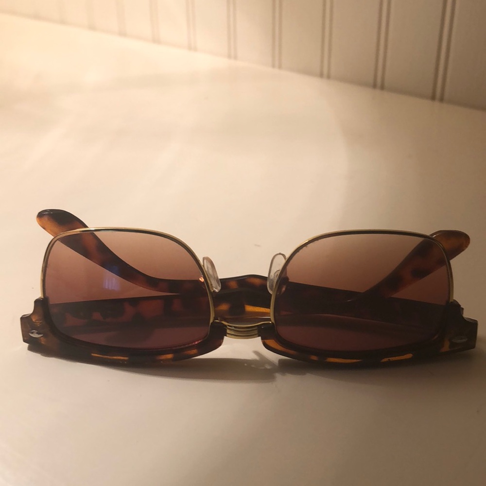 Ray ban ^ UV 400